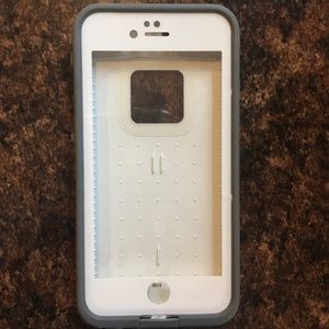 Life proof case for iPhone 6